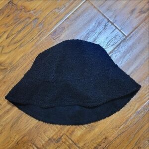 Black Reversible Corduroy / Sherpa Bucket Hat